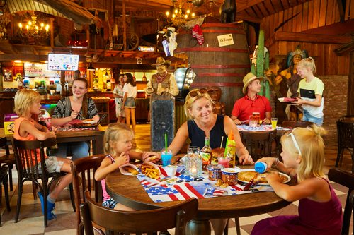 PonyparkCity Billy the Kid Saloon Westernstad American Restaurant Eten Spareribs Steaks Hamburgers
